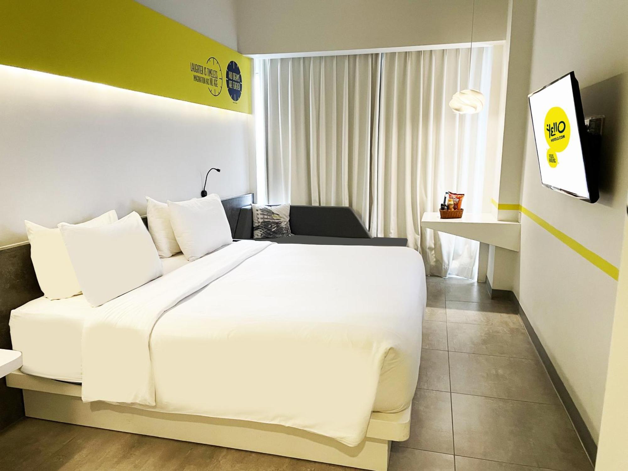 Yello Hotel Paskal Bandung Eksteriør bilde